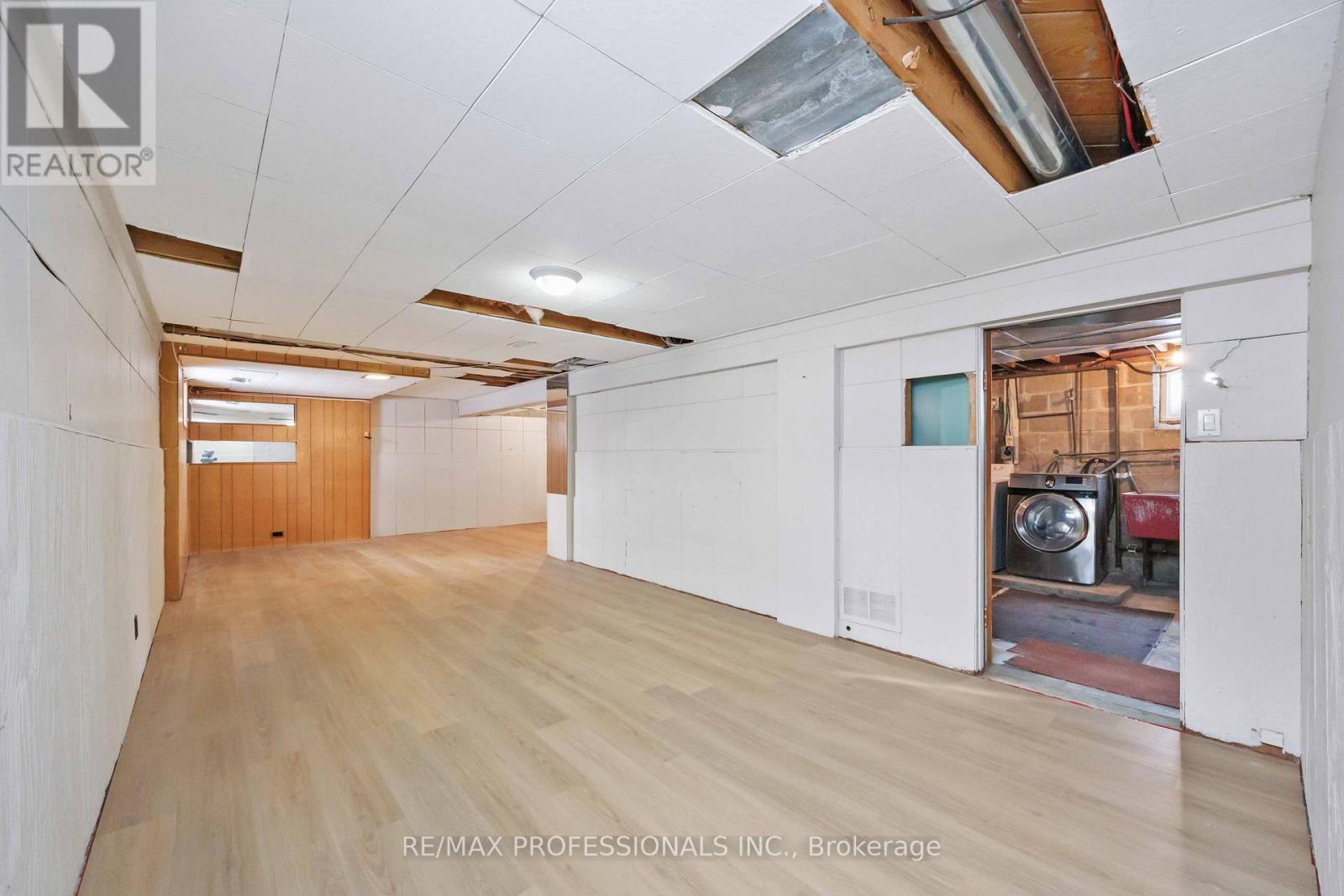 40 Allenby Avenue, Toronto, Ontario  M9W 1S6 - Photo 12 - W12735976