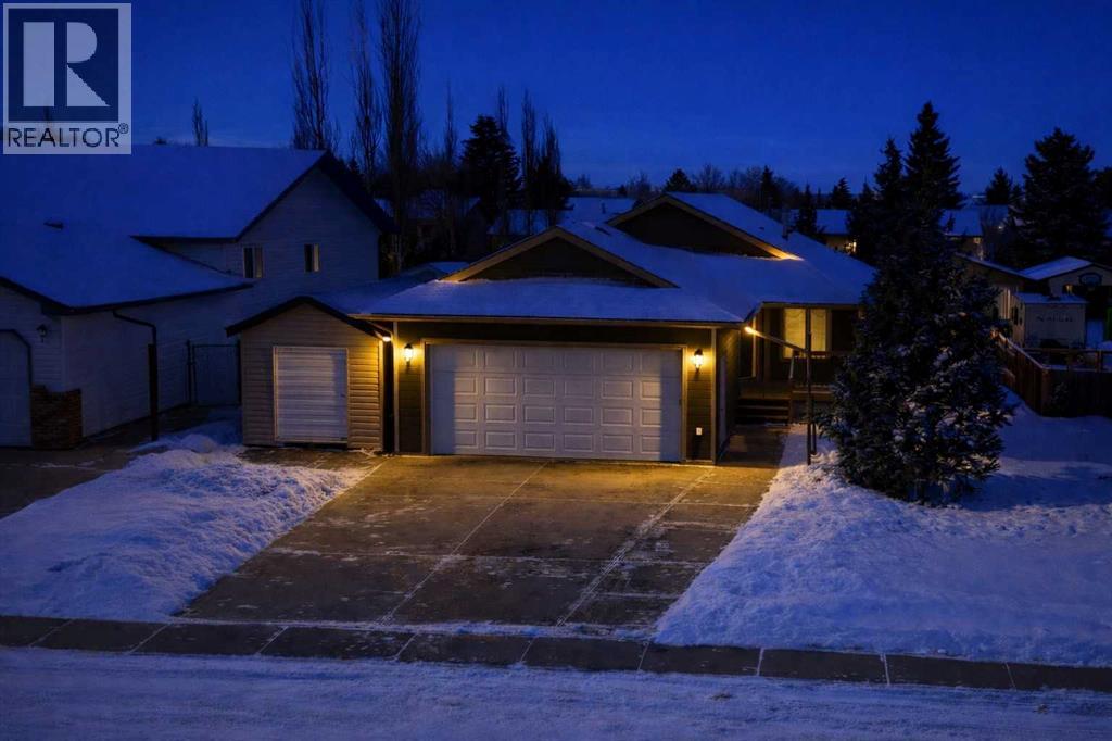5647 55 Avenuecrescent, Innisfail, Alberta  T4G 1X6 - Photo 4 - A2281526