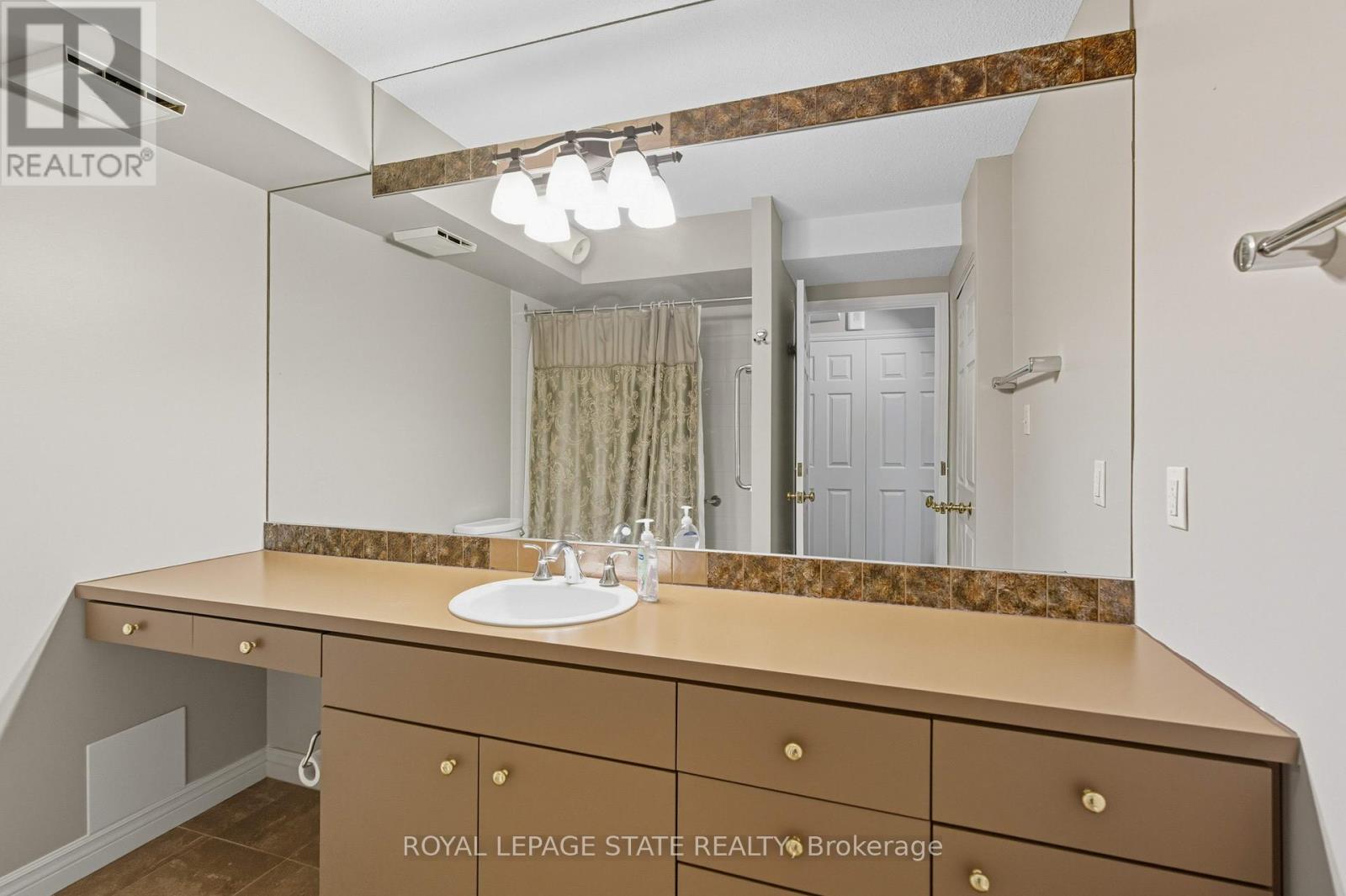 702 - 20 Berkley Street, Cambridge, Ontario  N1S 4S8 - Photo 35 - X12735940