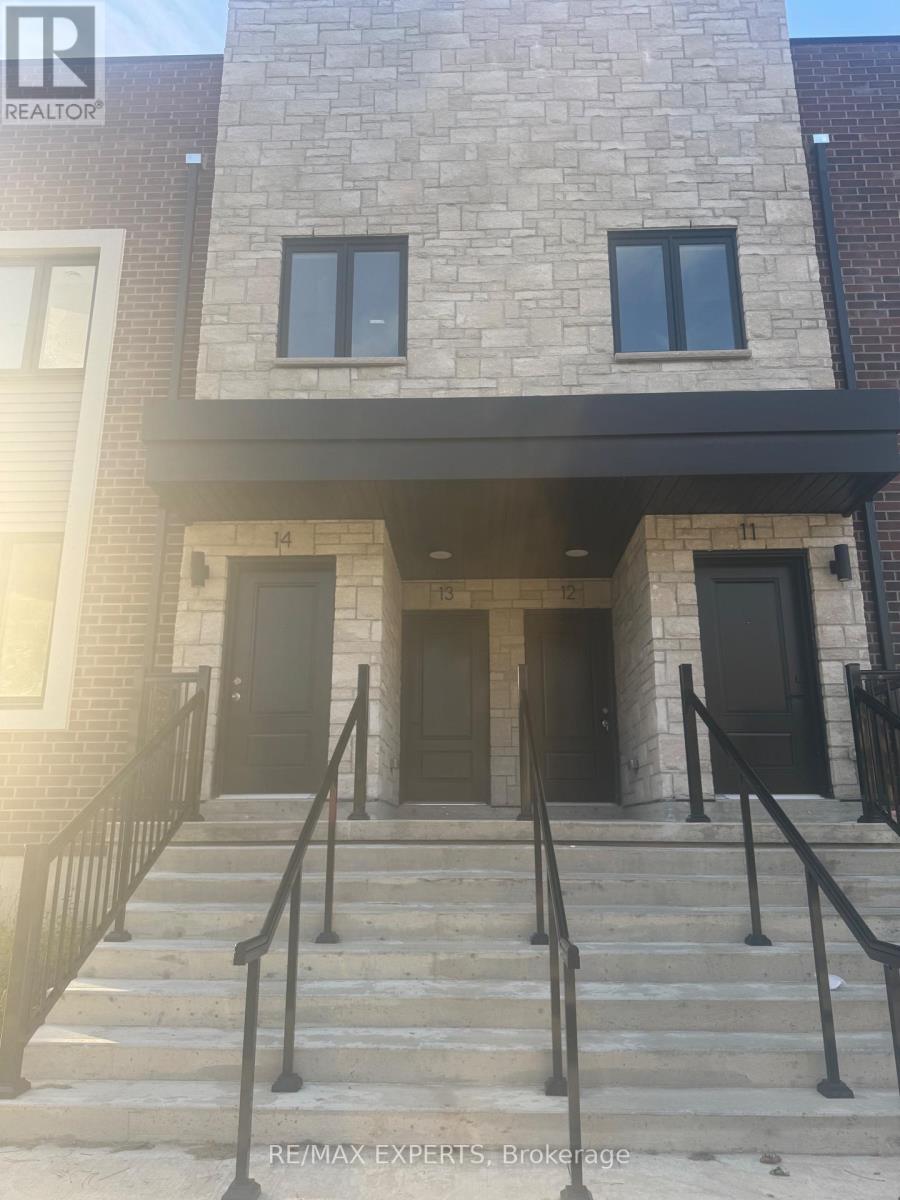 13 - 2 SLESSOR BOULEVARD, Grimsby, Ontario