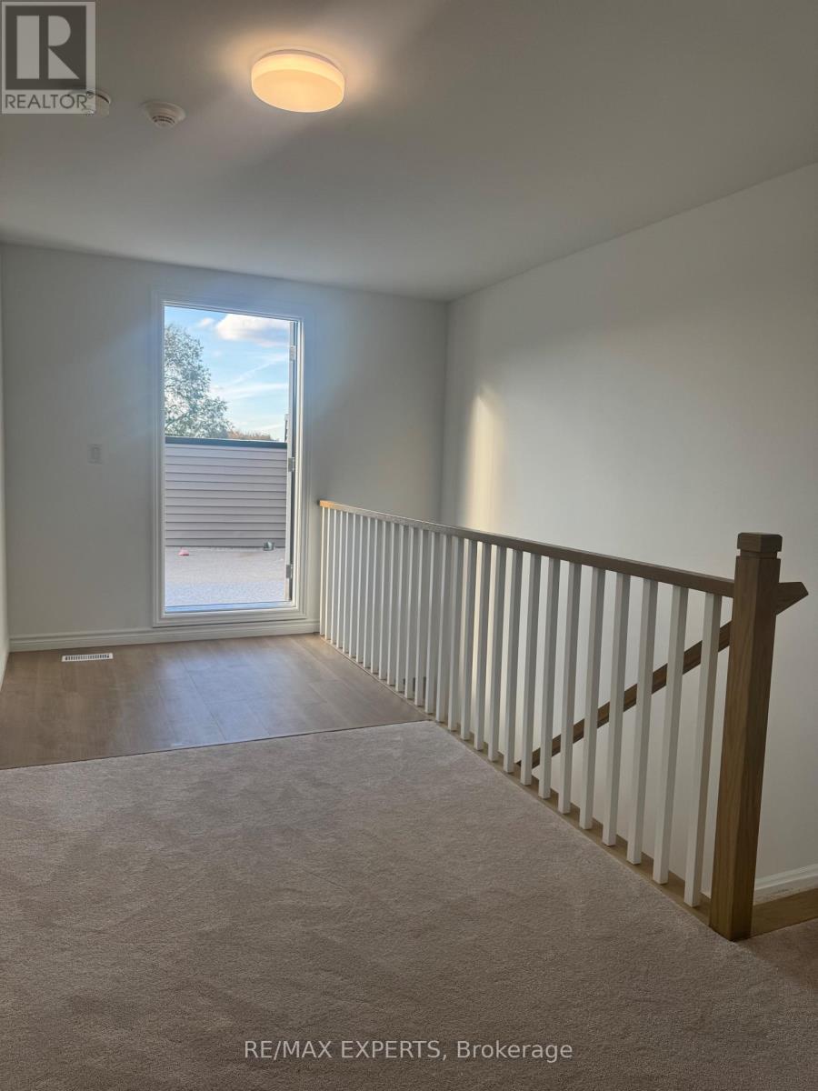 13 - 2 Slessor Boulevard, Grimsby, Ontario  L3M 3T2 - Photo 15 - X12735952