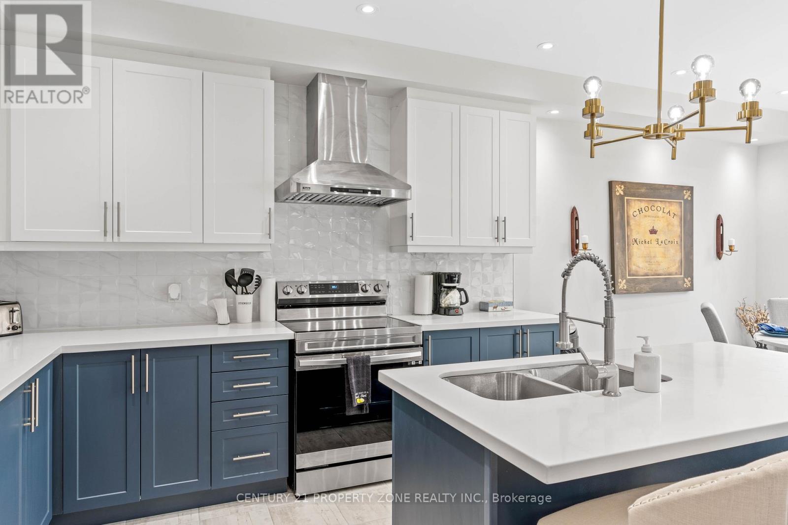 22 Bermondsey Way, Brampton, Ontario  L6Y 0E4 - Photo 6 - W12736014