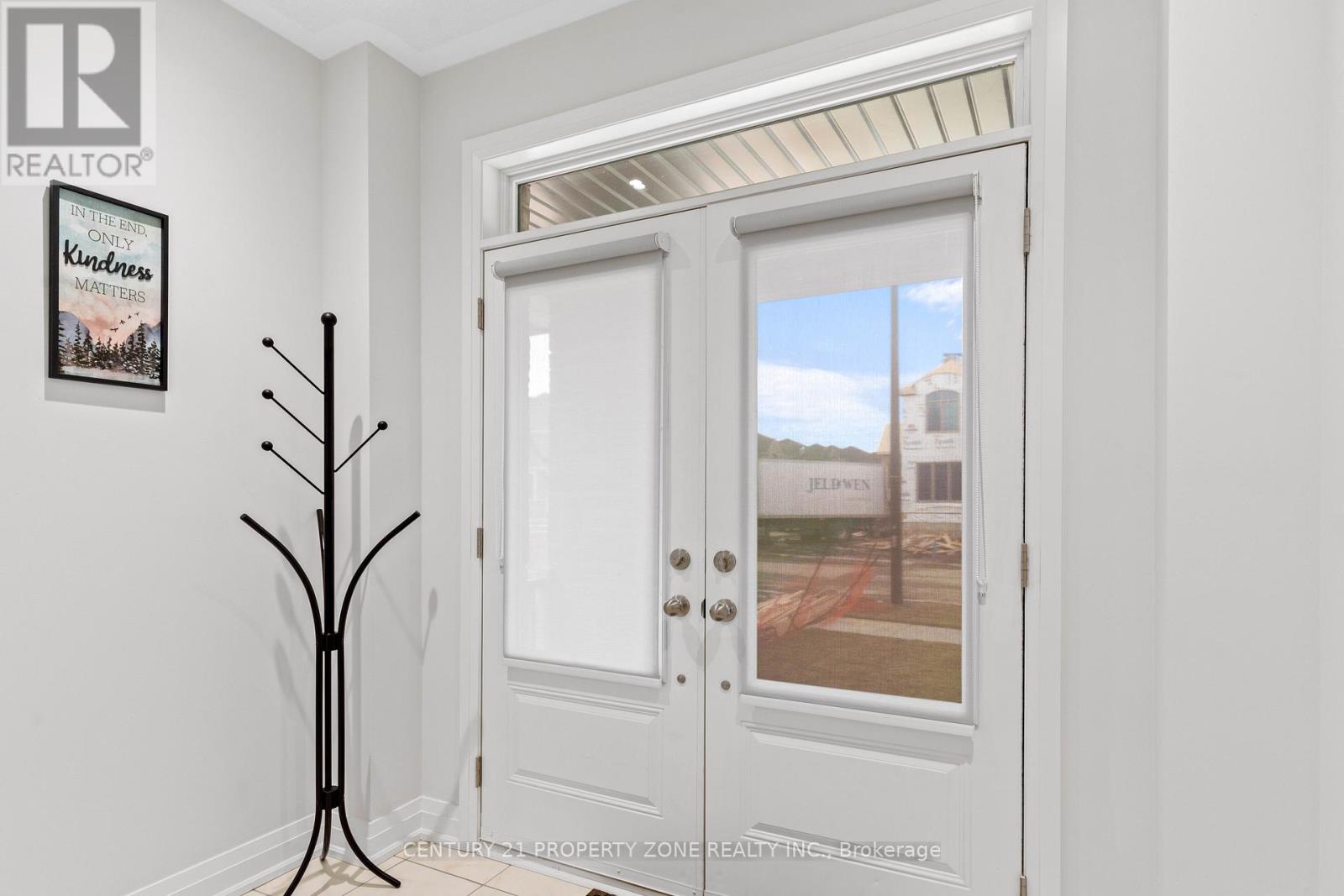 22 Bermondsey Way, Brampton, Ontario  L6Y 0E4 - Photo 3 - W12736014