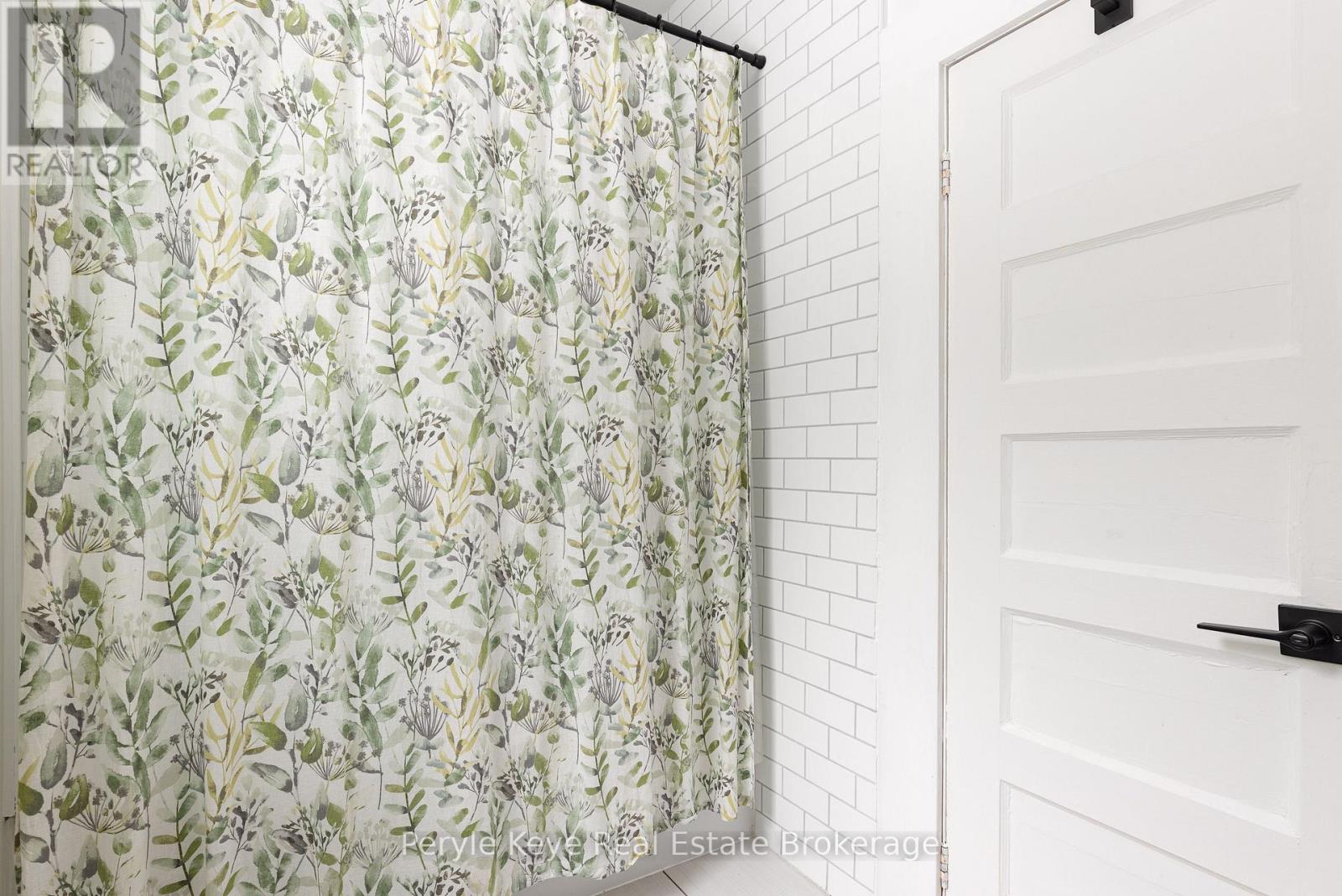 15 East Elliott Street, Huntsville, Ontario  P1H 1W8 - Photo 27 - X12589134