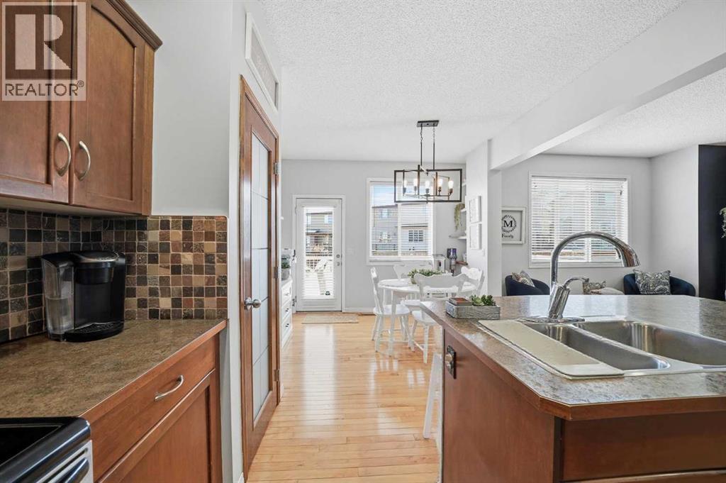 155 Cimarron Grove Circle, Okotoks, Alberta  T1S 2M1 - Photo 12 - A2274025