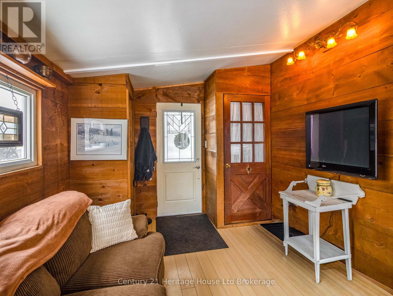 4 Tropicana Cres - 596101 Highway 59, East Zorra-Tavistock, Ontario  N4S 7W1 - Photo 4 - X12736060