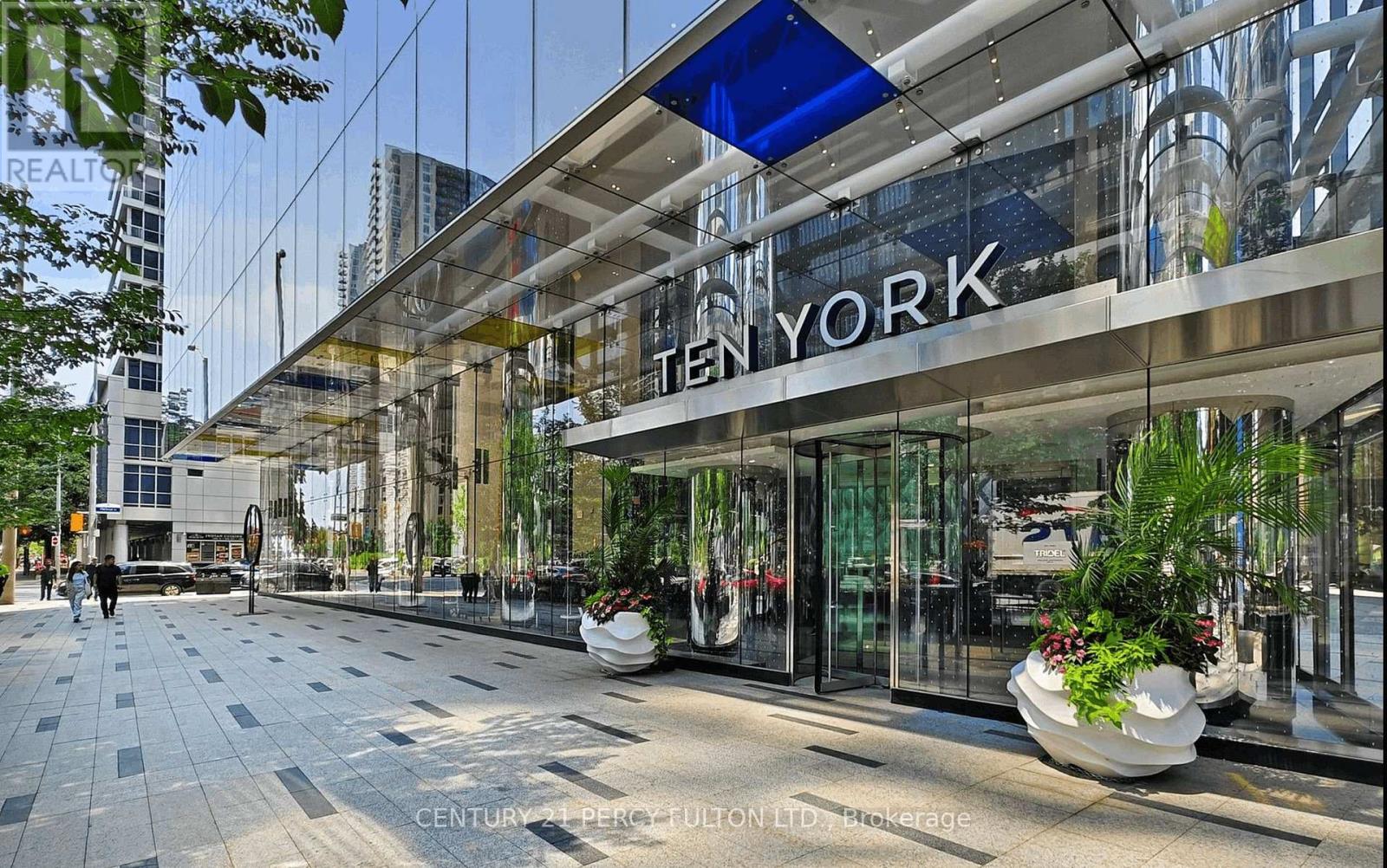 1210 - 10 York Street, Toronto, Ontario  M5J 0E1 - Photo 2 - C12735584