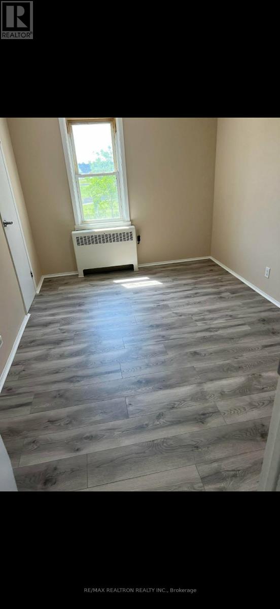 28 Mccoll Street, Quinte West, Ontario  K8V 5L3 - Photo 14 - X12715638