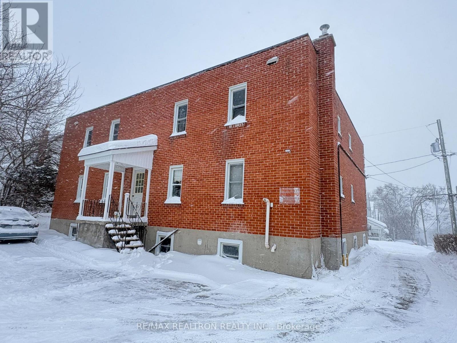 28 Mccoll Street, Quinte West, Ontario  K8V 5L3 - Photo 6 - X12715638