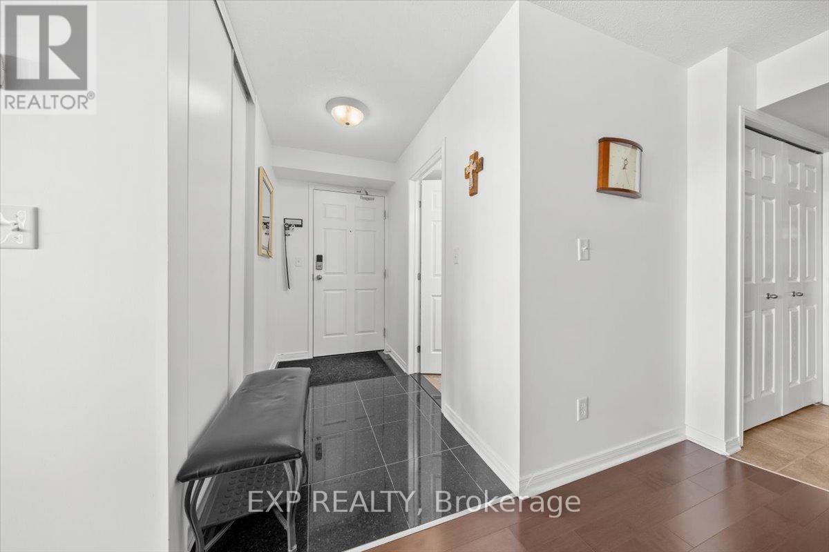 307 - 1931 St. Joseph Boulevard, Ottawa, Ontario  K1C 0A3 - Photo 2 - X12736200