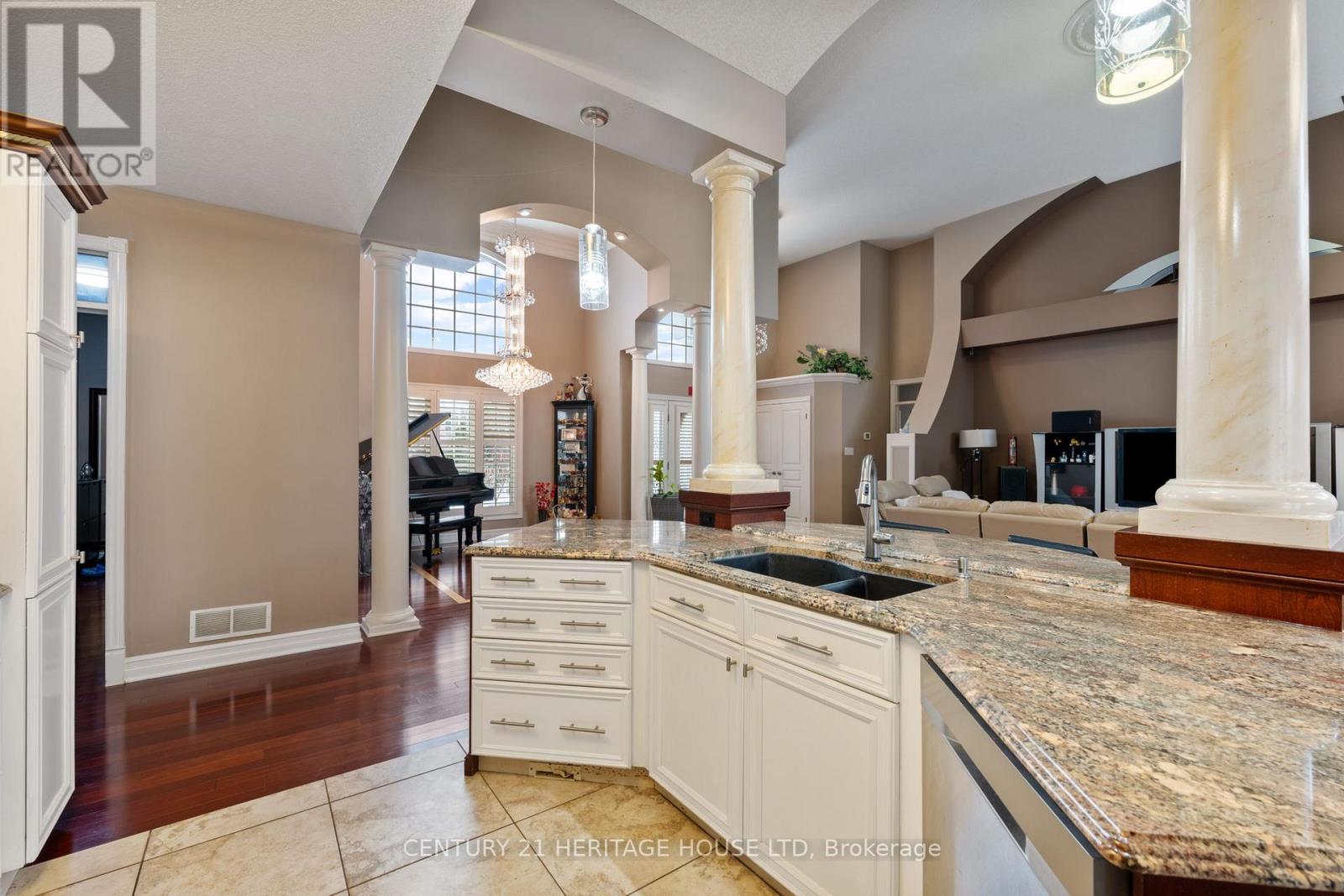 7 Edwin Drive Nw, London South, Ontario  N6C 6A7 - Photo 25 - X12736050