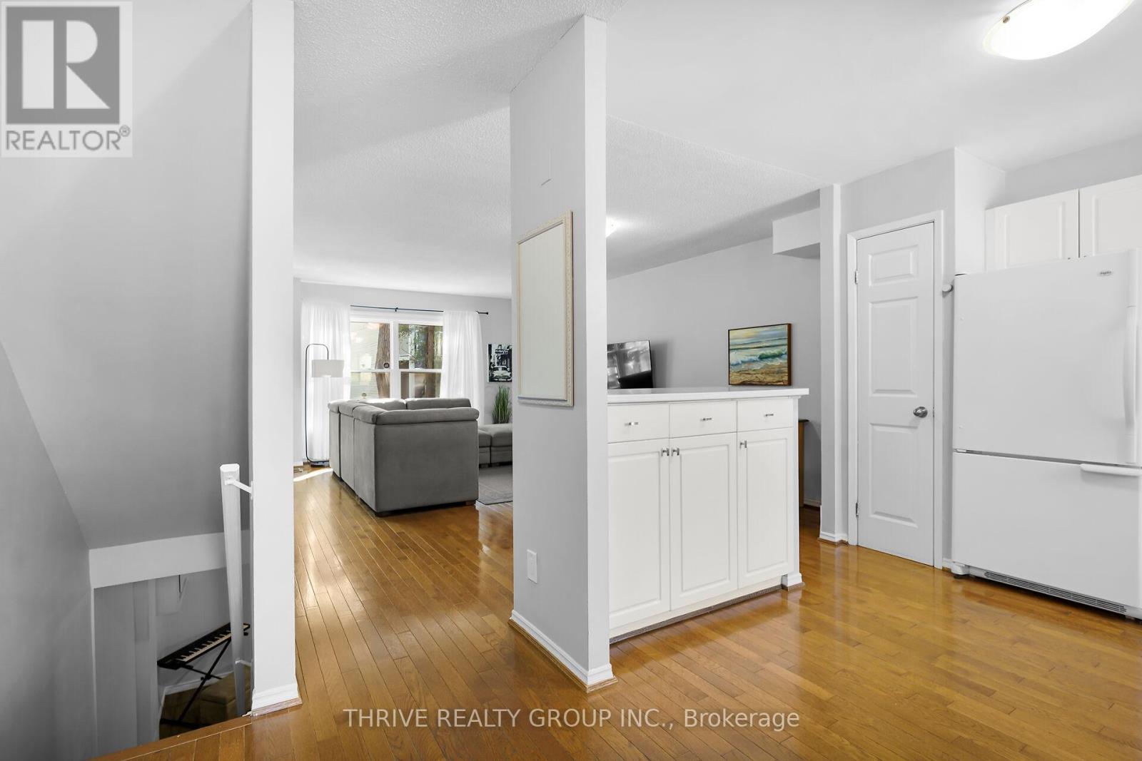 10 - 215 Commissioners Road W, London South, Ontario  N6J 1X9 - Photo 4 - X12736116