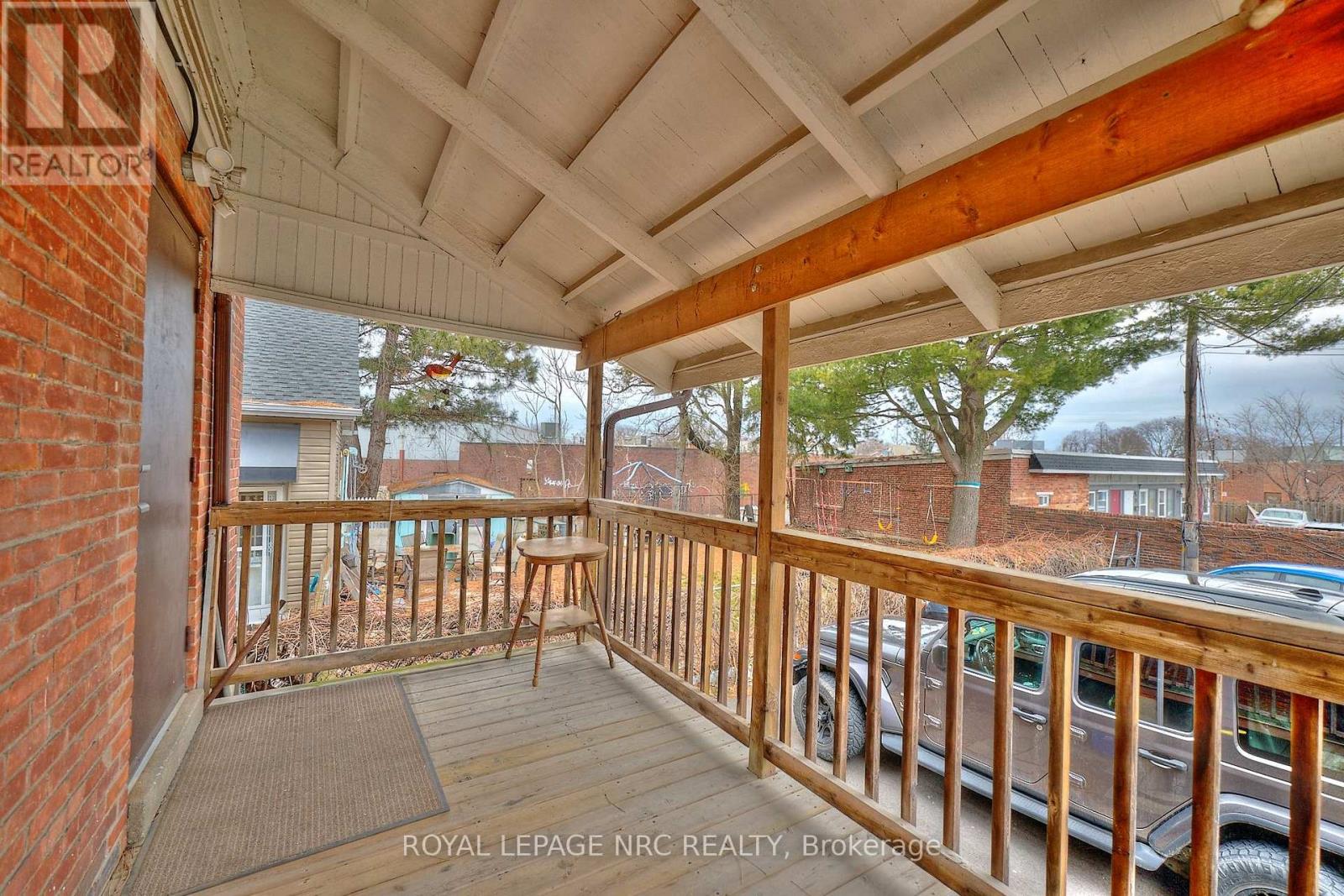 8 Clark Street, St. Catharines, Ontario  L2R 5G2 - Photo 40 - X12690272