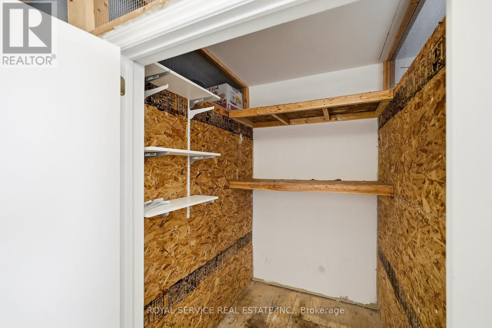 304 - 841 Battell Street, Cobourg, Ontario  K9A 0B9 - Photo 34 - X12736096