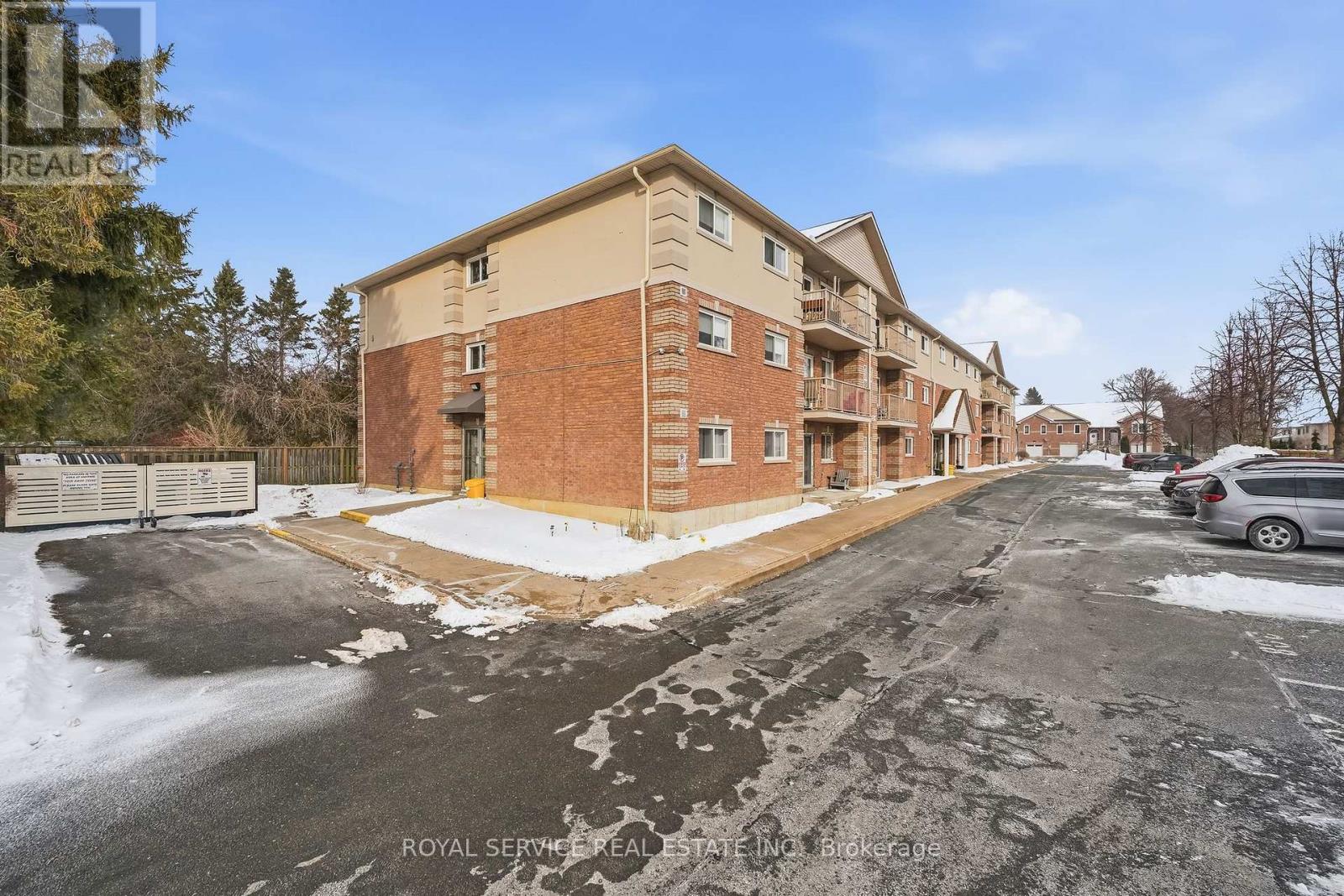 304 - 841 Battell Street, Cobourg, Ontario  K9A 0B9 - Photo 4 - X12736096