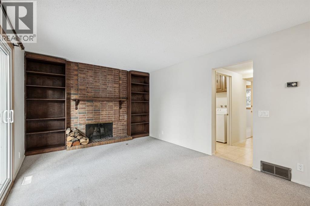 219 Silvercreek Close Nw, Calgary, Alberta  T3B 4G4 - Photo 18 - A2278010