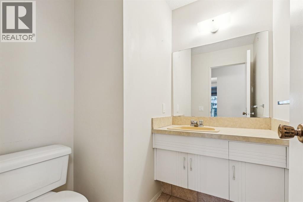 219 Silvercreek Close Nw, Calgary, Alberta  T3B 4G4 - Photo 25 - A2278010