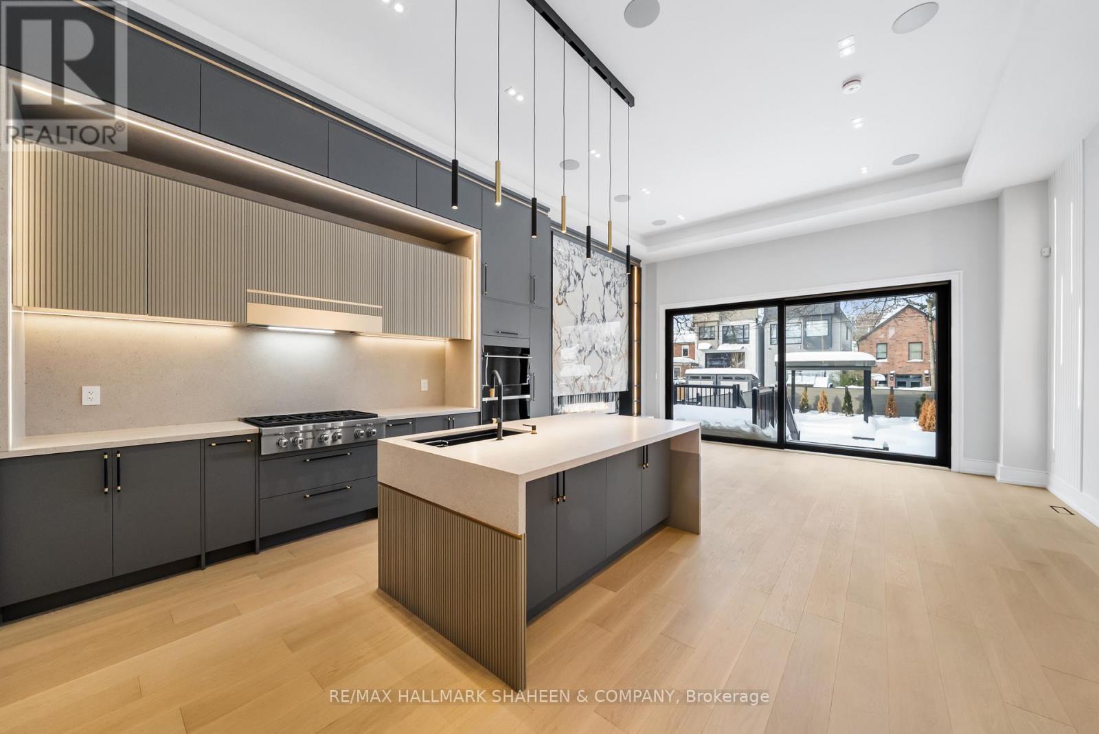 116 Briar Hill Avenue, Toronto, Ontario  M4R 1H9 - Photo 6 - C12736094