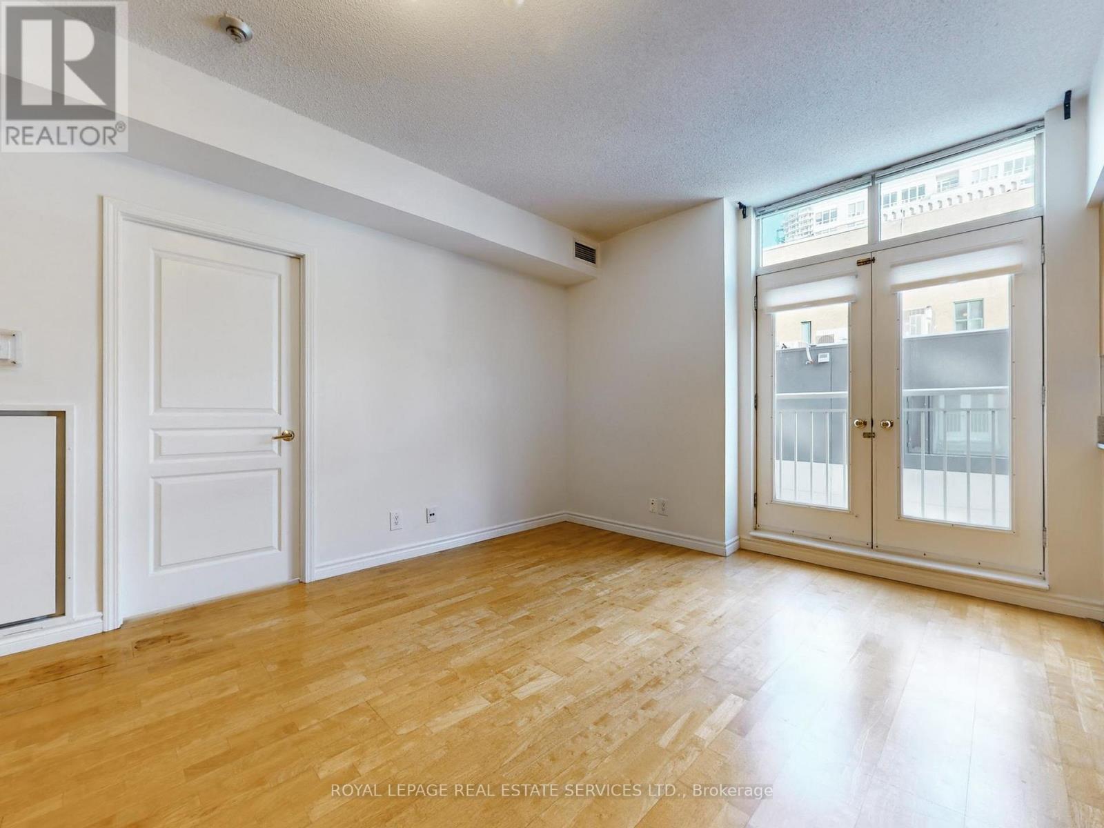 303 - 1 Deer Park Crescent, Toronto, Ontario  M4V 3C4 - Photo 10 - C12736110