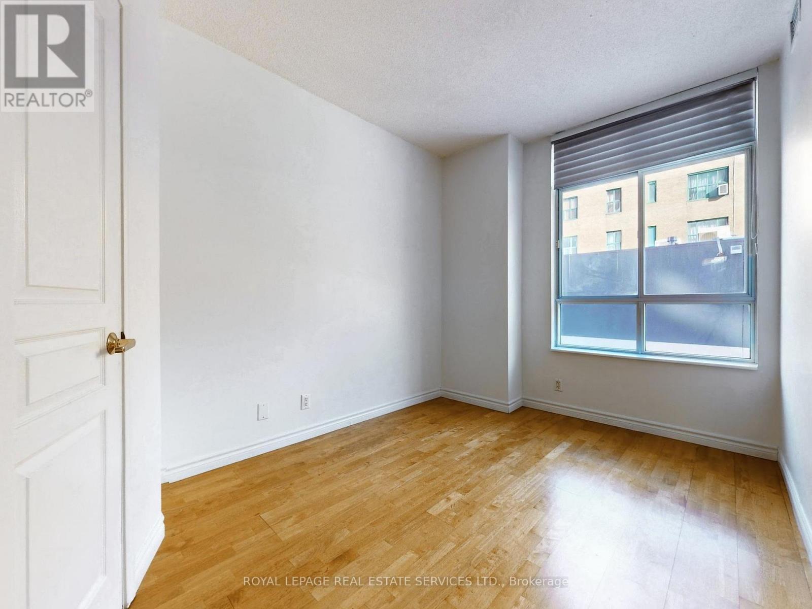 303 - 1 Deer Park Crescent, Toronto, Ontario  M4V 3C4 - Photo 20 - C12736110