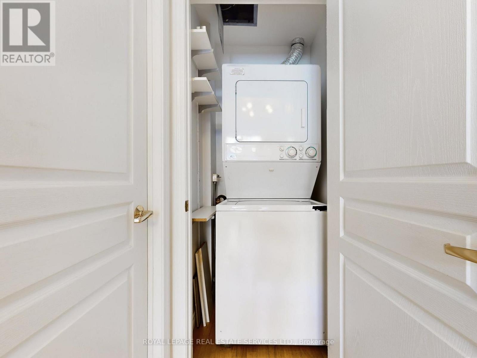 303 - 1 Deer Park Crescent, Toronto, Ontario  M4V 3C4 - Photo 23 - C12736110