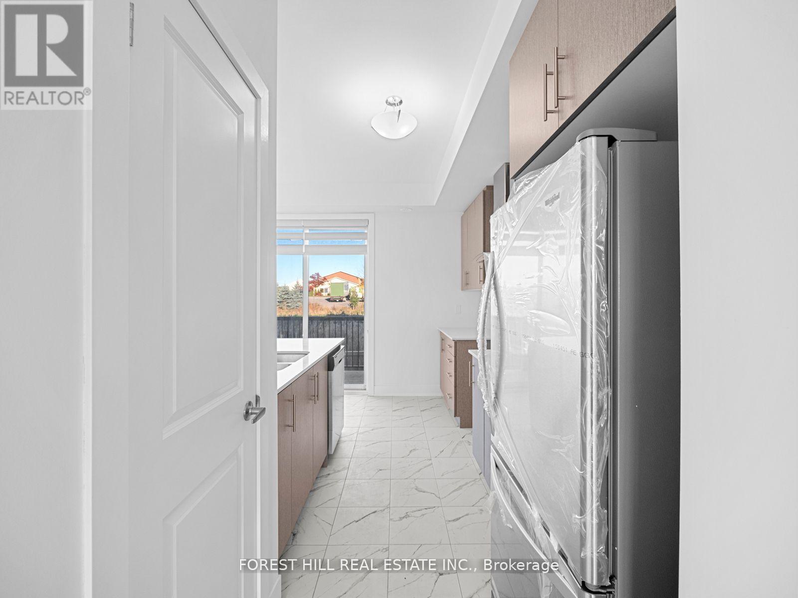 5 Elkington Crescent, Whitby, Ontario  L1P 0L7 - Photo 15 - E12736156