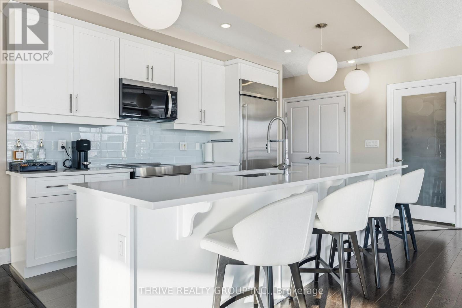 Photo 12 of 50 for 205 - 240 Villagewalk Boulevard