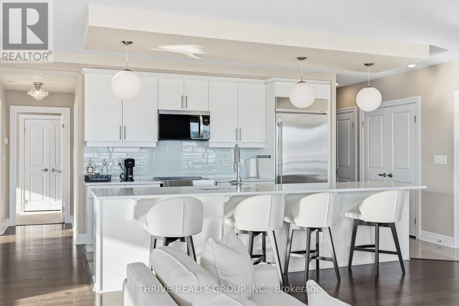 Photo 14 of 50 for 205 - 240 Villagewalk Boulevard