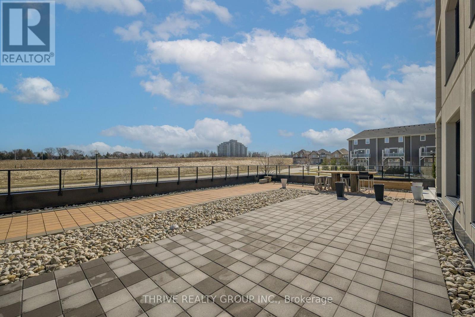 Photo 4 of 50 for 205 - 240 Villagewalk Boulevard