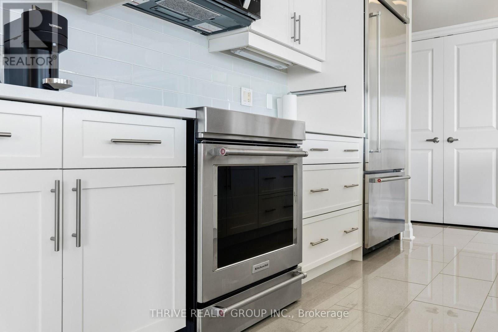 Photo 9 of 50 for 205 - 240 Villagewalk Boulevard