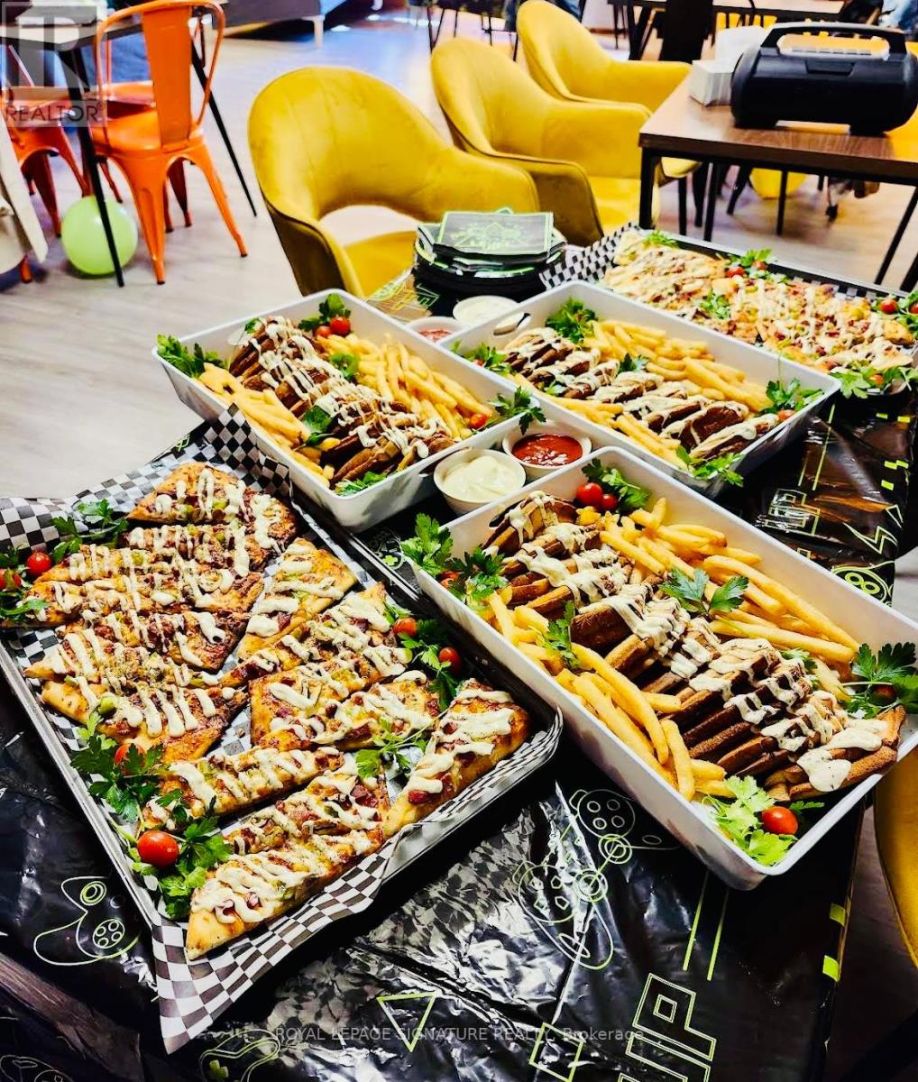 Ground Floor - 8403 Yonge Street, Markham, Ontario  L3T 6R2 - Photo 12 - N12736052