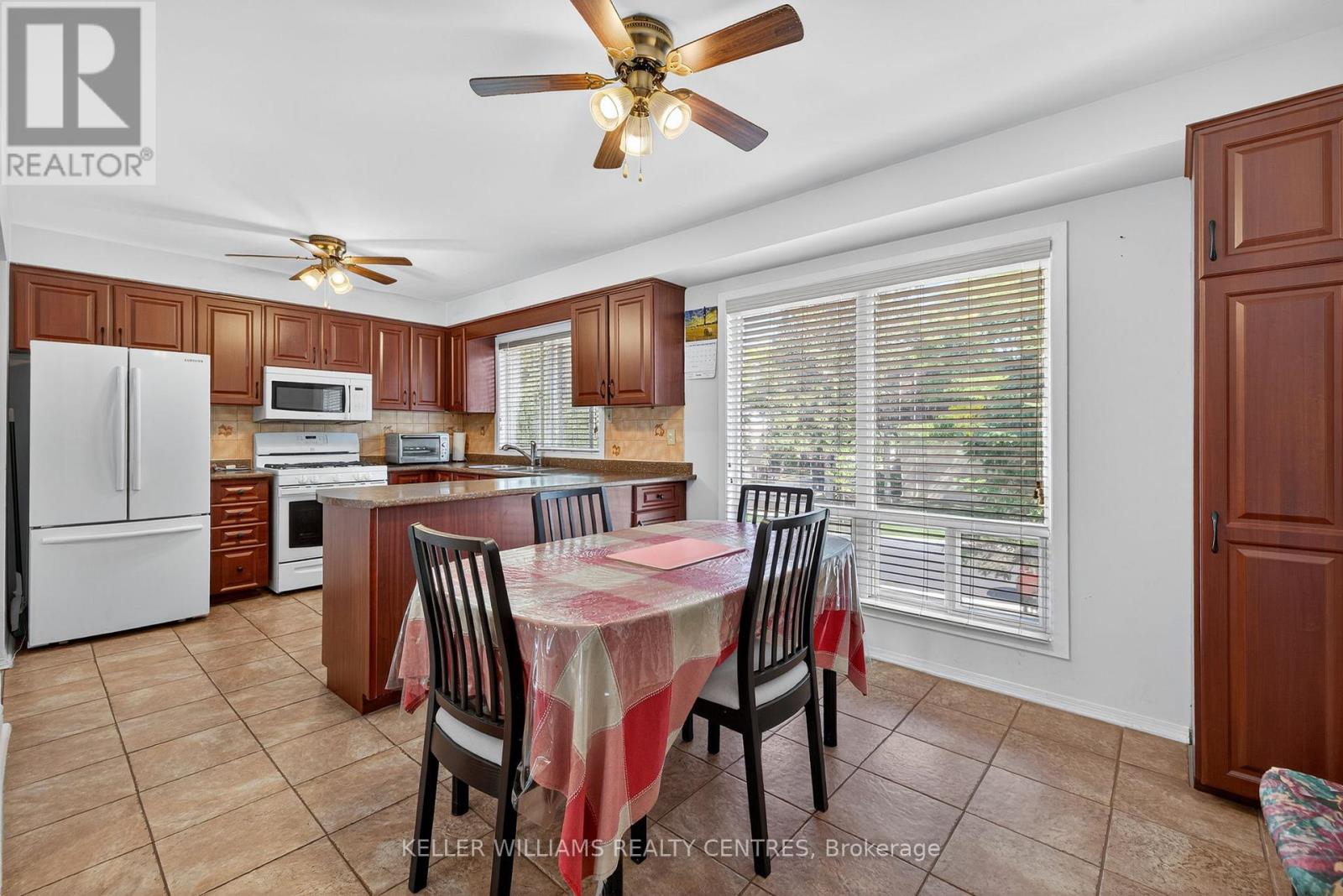 100 Poplar Crescent, Aurora, Ontario  L4G 3L3 - Photo 31 - N12736148