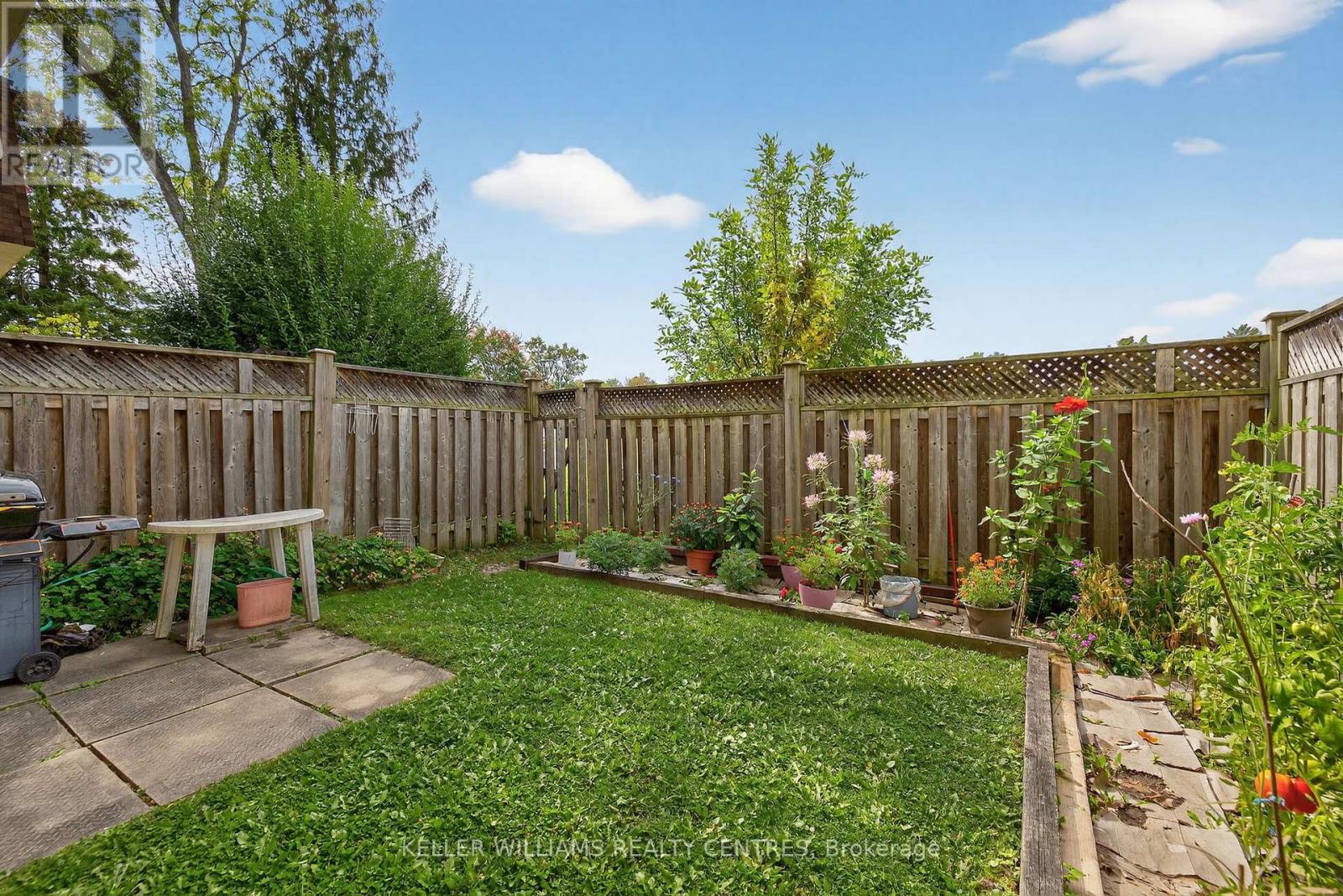 100 Poplar Crescent, Aurora, Ontario  L4G 3L3 - Photo 7 - N12736148