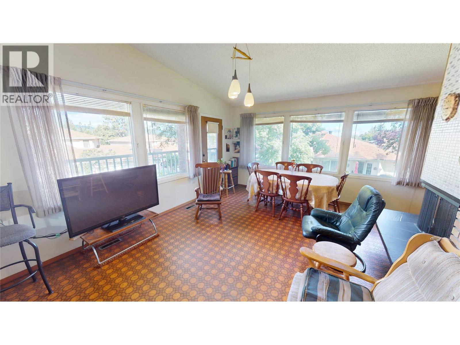 2600 7th Street S, Cranbrook, British Columbia  V1C 1N5 - Photo 5 - 10374134