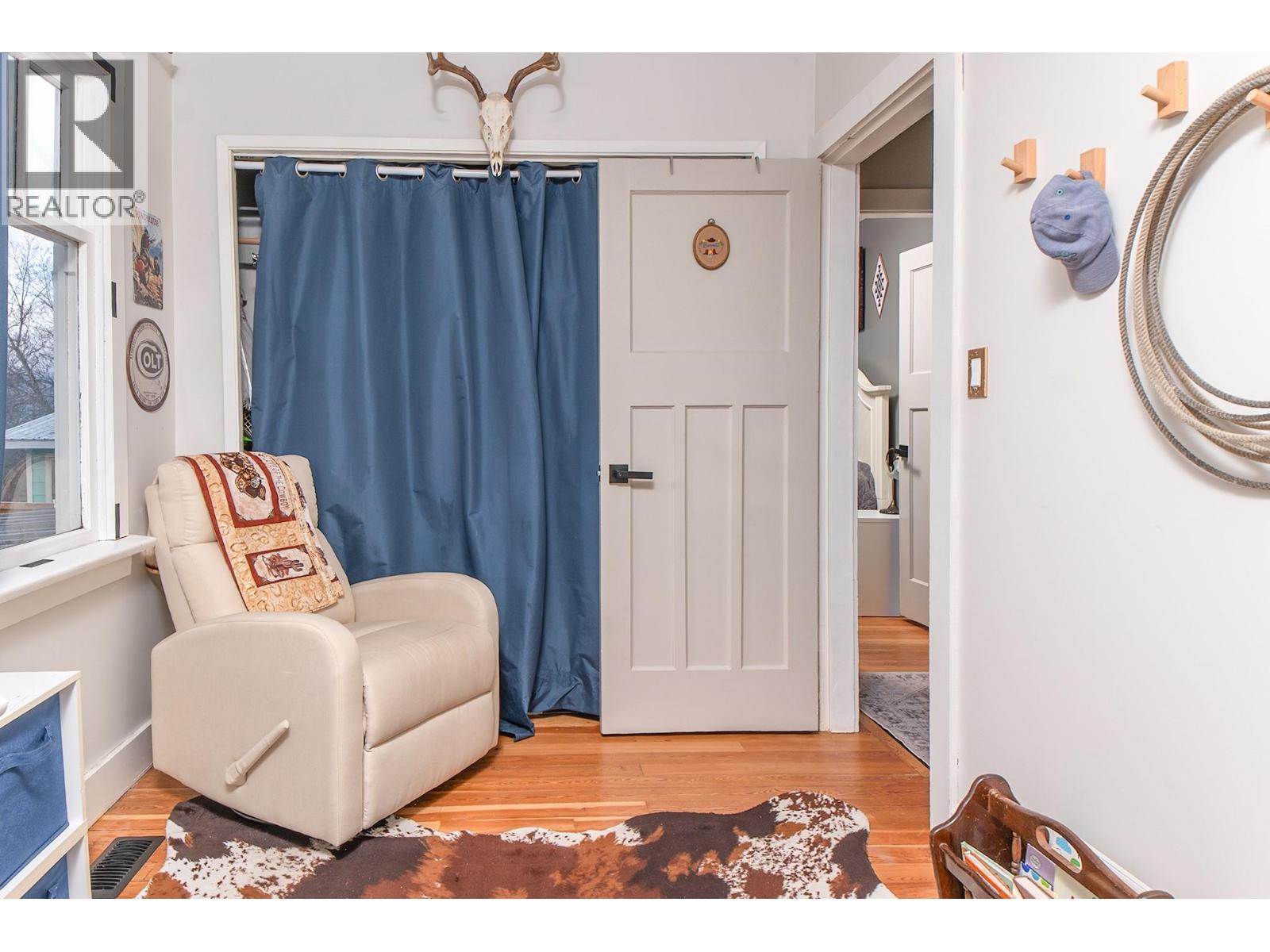 809 Scott Street, Creston, British Columbia  V0B 1G4 - Photo 6 - 10373854