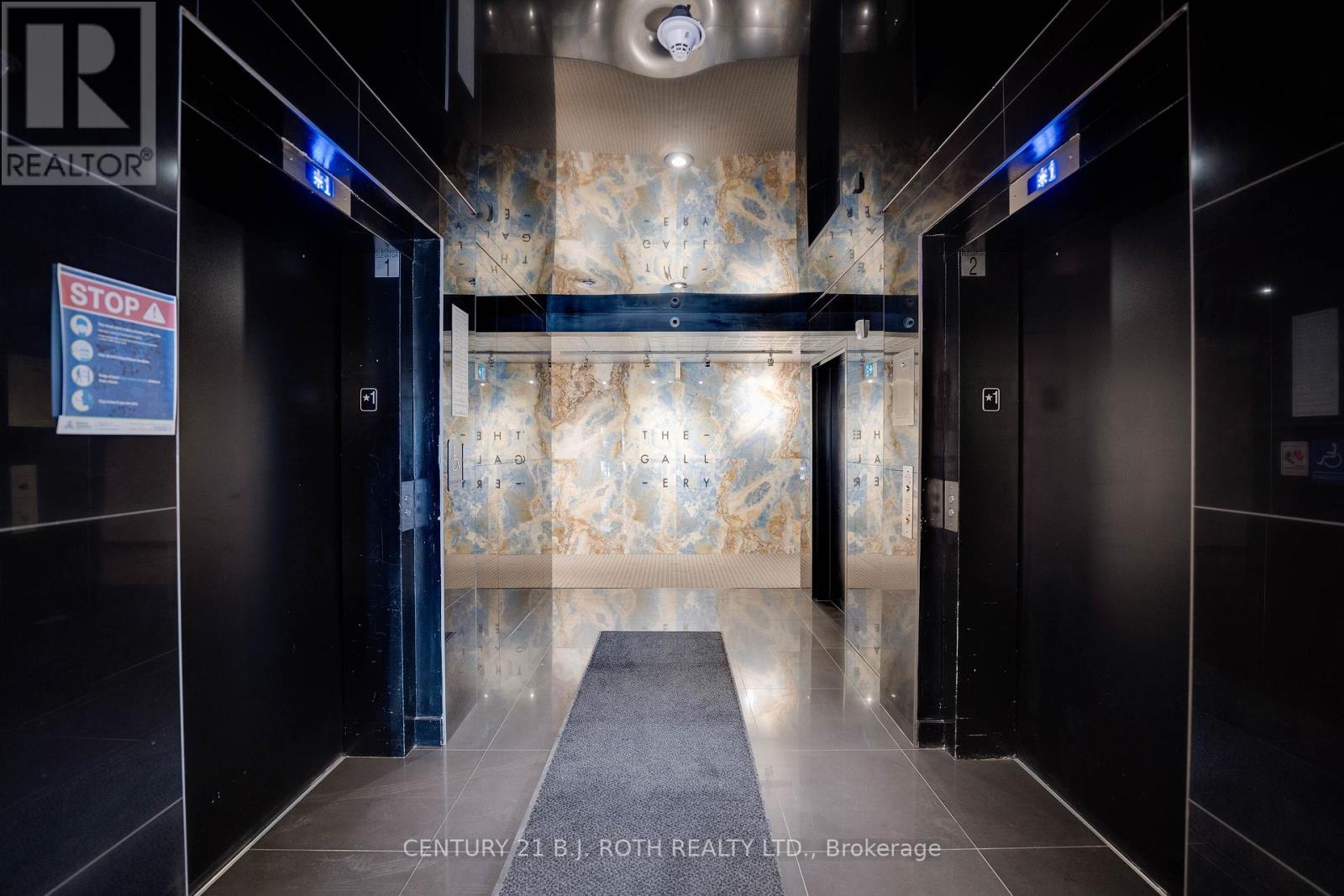 605 - 306 Essa Road, Barrie (0 West), Ontario  L9J 0H5 - Photo 2 - S12736112