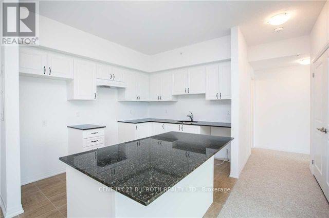 605 - 306 Essa Road, Barrie (0 West), Ontario  L9J 0H5 - Photo 5 - S12736112