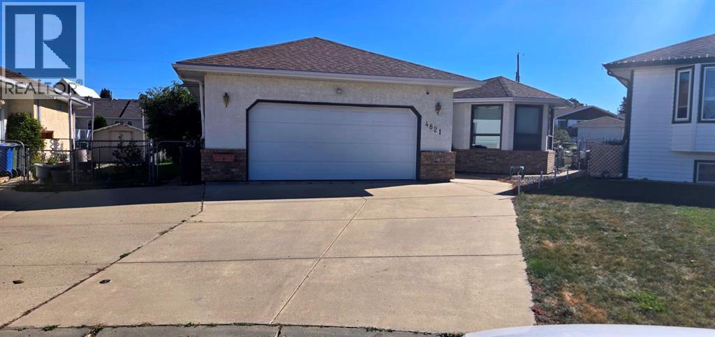 4821 47 StreetClose, Innisfail, Alberta