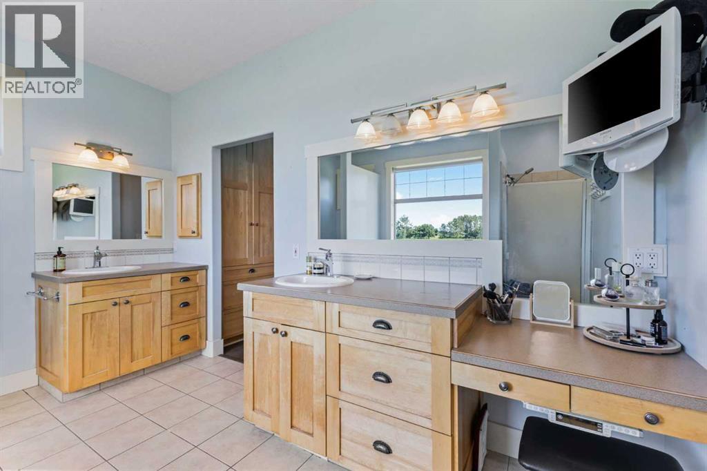 235038 Range Road 253, Rural Wheatland County, Alberta  T1P 1J6 - Photo 22 - A2254143