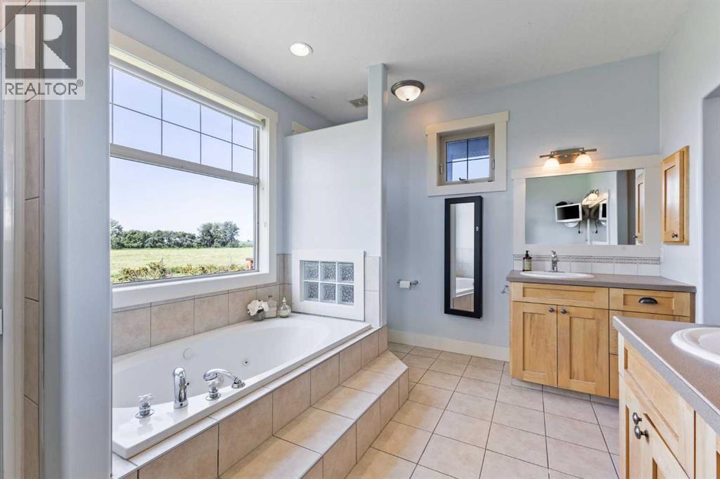 235038 Range Road 253, Rural Wheatland County, Alberta  T1P 1J6 - Photo 21 - A2254143