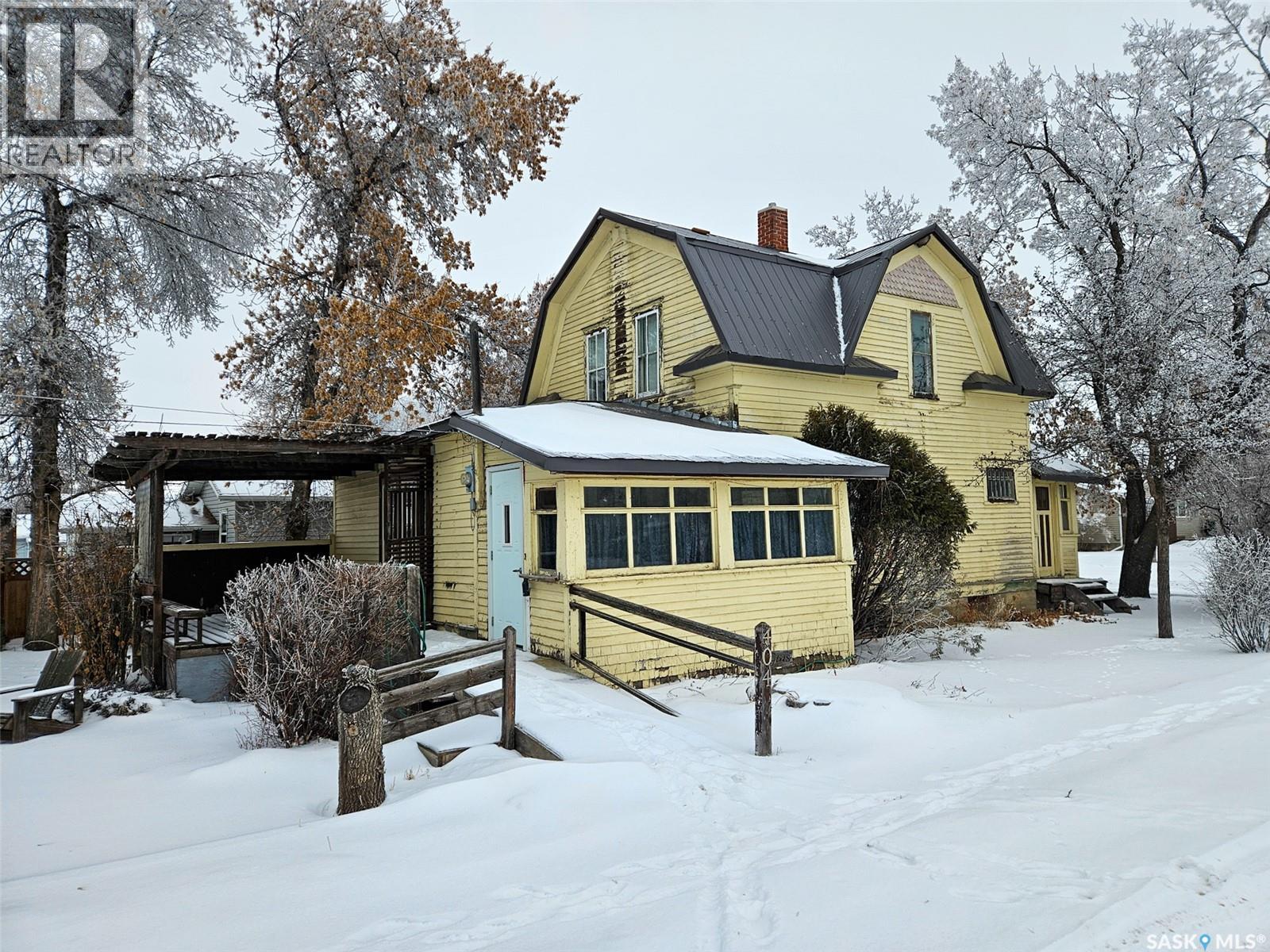 404 Brownlee STREET, herbert, Saskatchewan