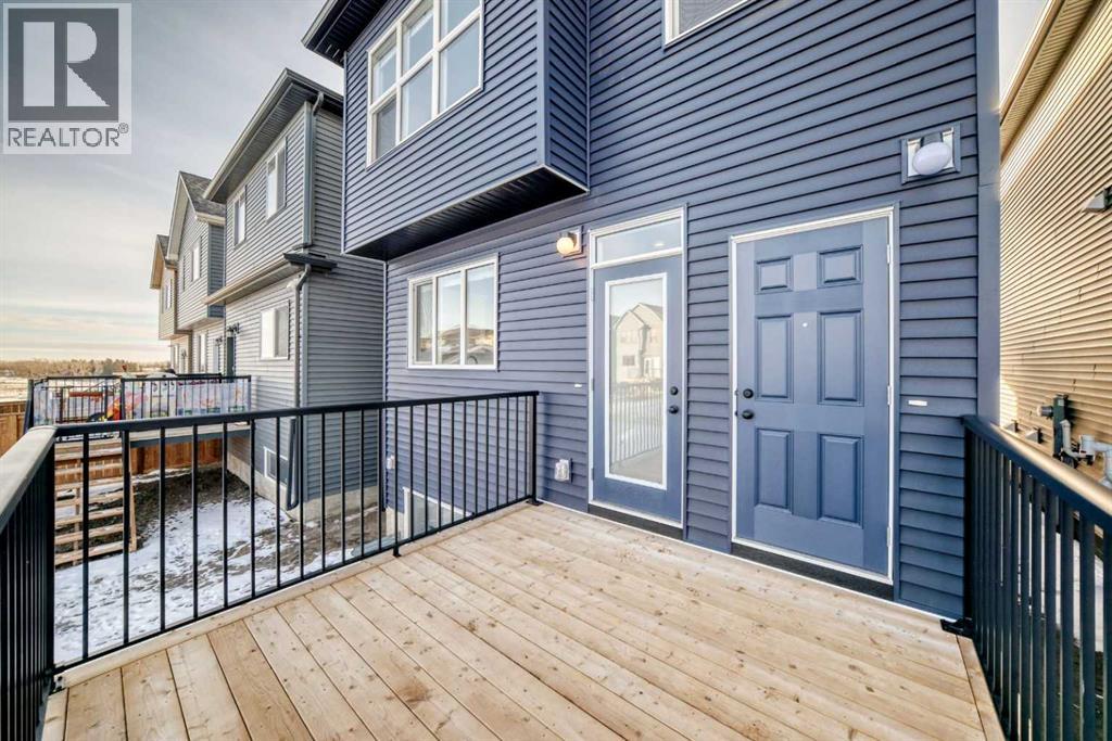 32 Creekview Common Sw, Calgary, Alberta  T2X 5Y6 - Photo 7 - A2281119