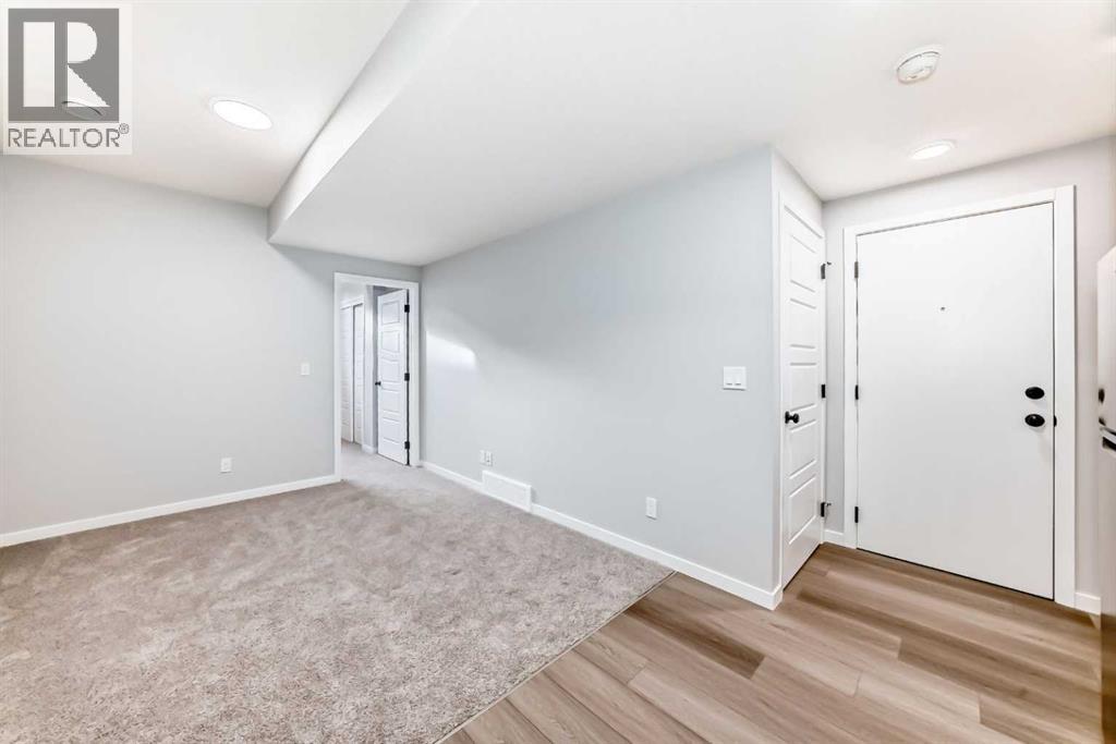 32 Creekview Common Sw, Calgary, Alberta  T2X 5Y6 - Photo 46 - A2281119