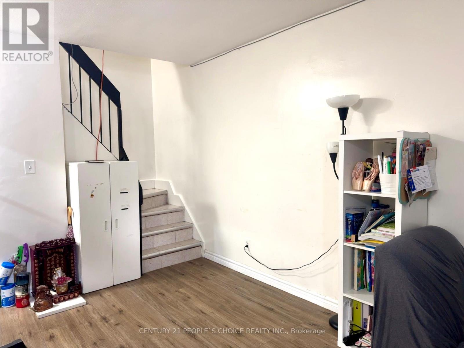 108 - 10 Eddystone Avenue, Toronto, Ontario  M3N 2T2 - Photo 5 - W12736062