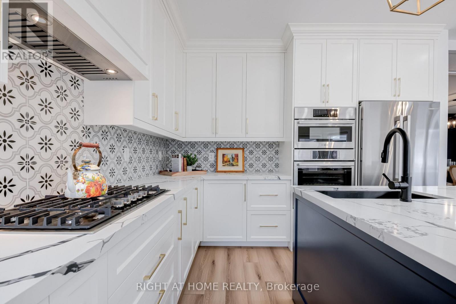 279 Eaton Street, Halton Hills, Ontario  L7G 6N8 - Photo 16 - W12736152