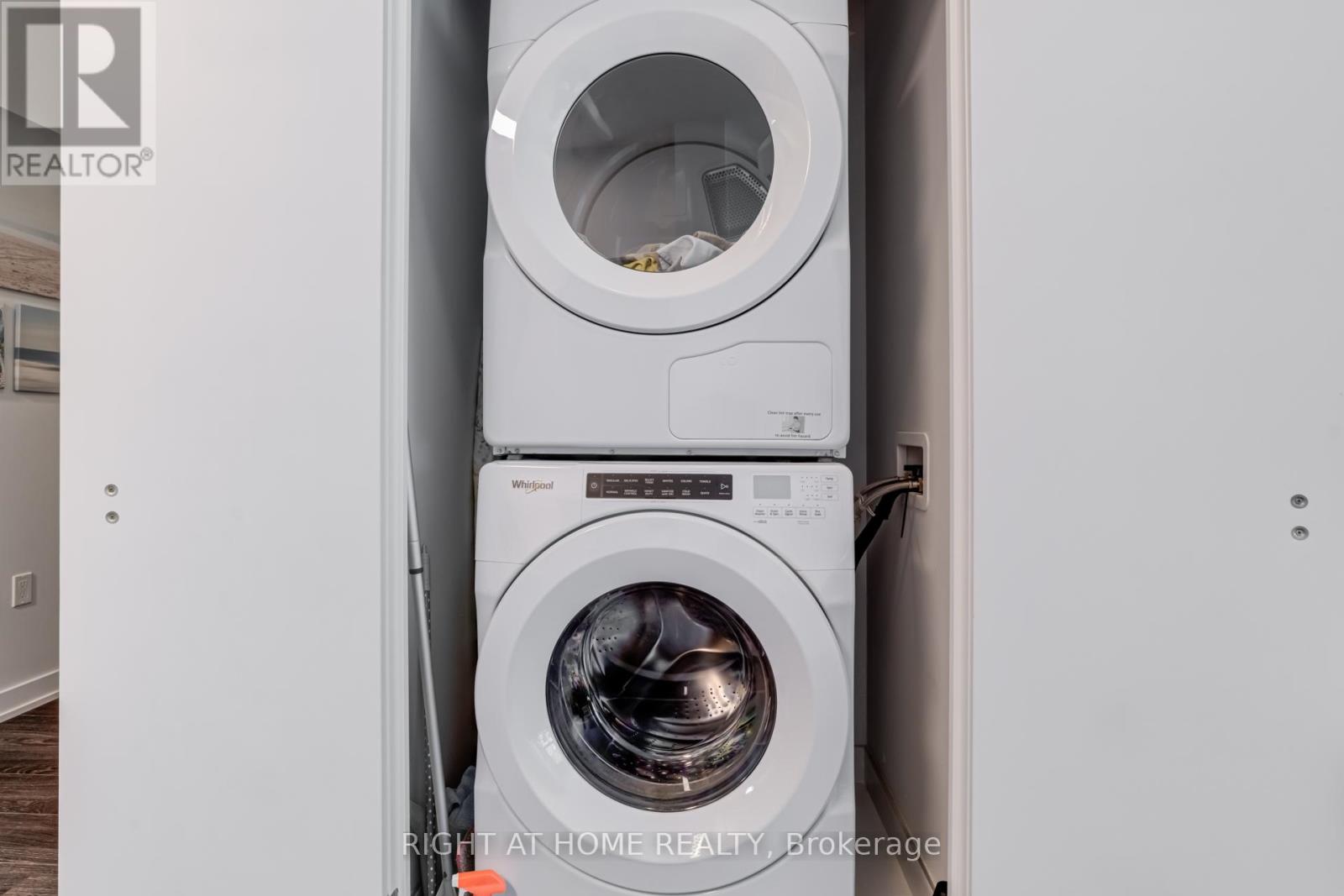 505 - 4085 Parkside Village Drive, Mississauga, Ontario  L5B 0K9 - Photo 19 - W12736158