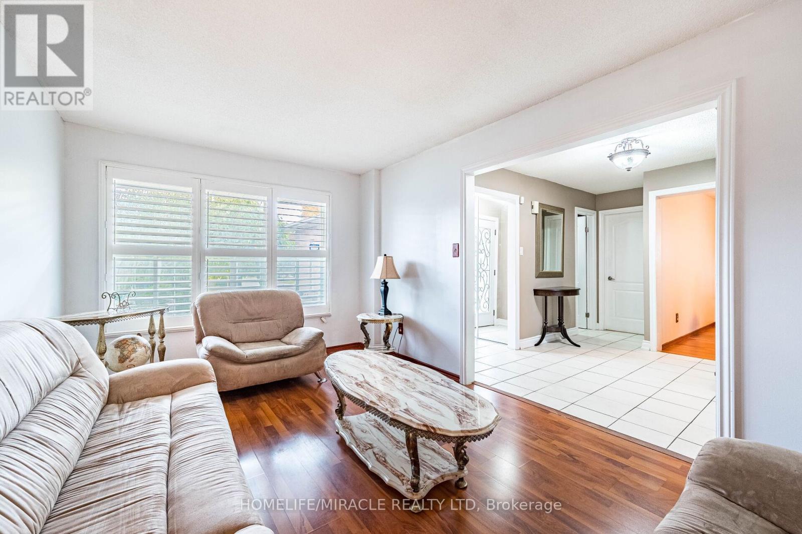 9 Ballycastle Crescent, Brampton, Ontario  L6Z 2V6 - Photo 10 - W12736164