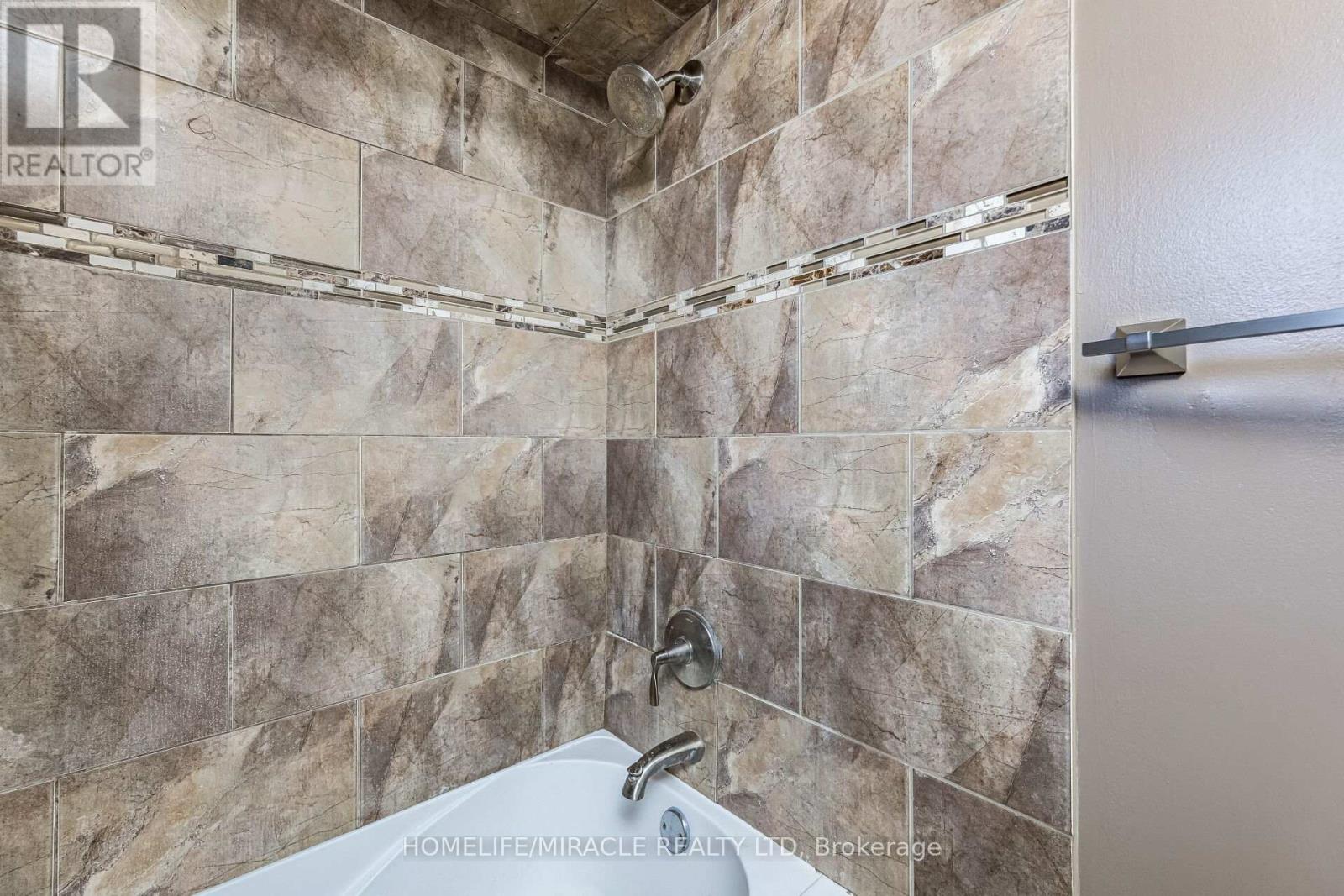 9 Ballycastle Crescent, Brampton, Ontario  L6Z 2V6 - Photo 32 - W12736164