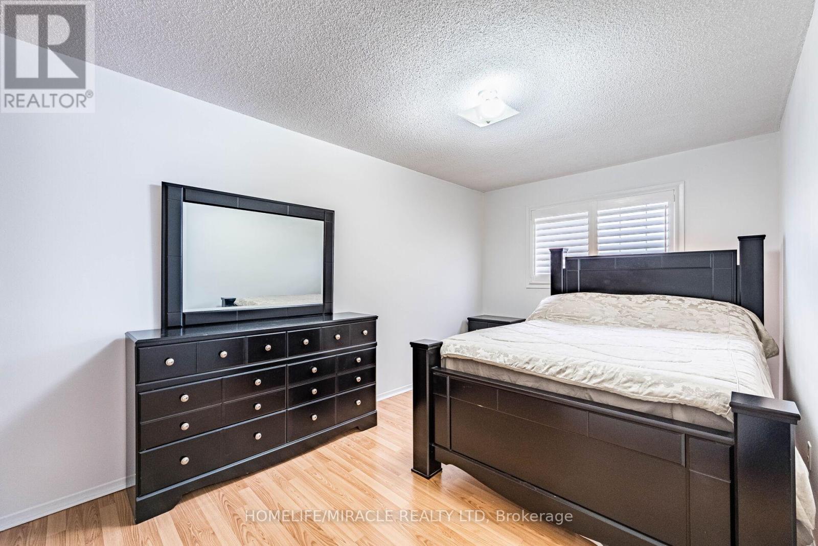 9 Ballycastle Crescent, Brampton, Ontario  L6Z 2V6 - Photo 33 - W12736164