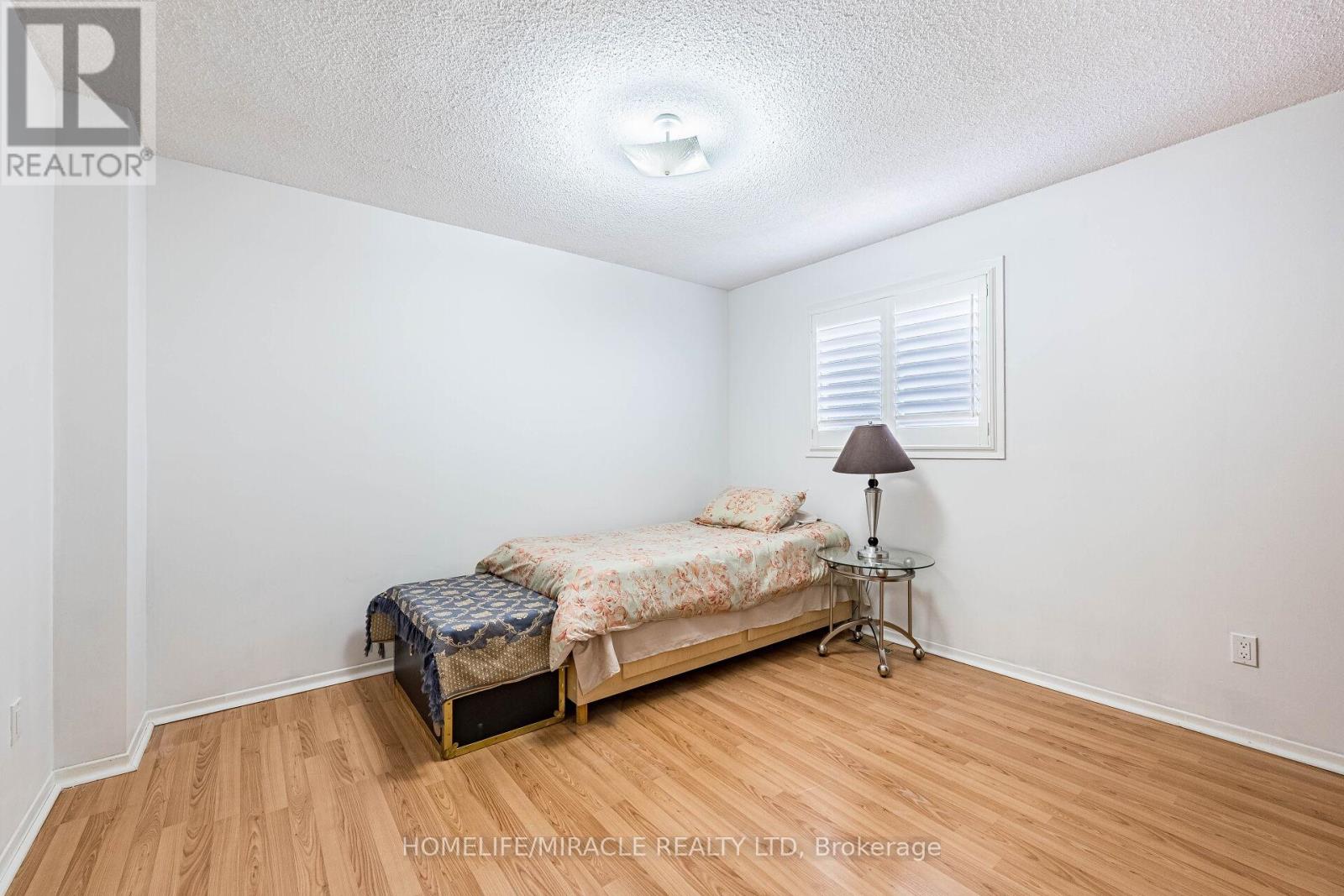 9 Ballycastle Crescent, Brampton, Ontario  L6Z 2V6 - Photo 37 - W12736164